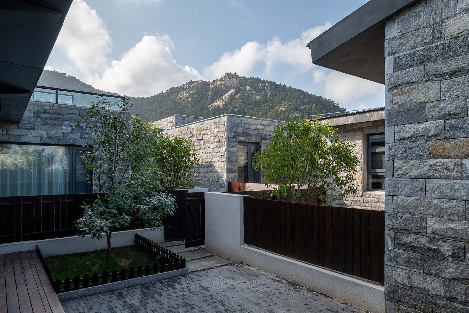 民宿之旅 | 沂蒙山 山香居度假酒店. | 灰空间建筑事务所