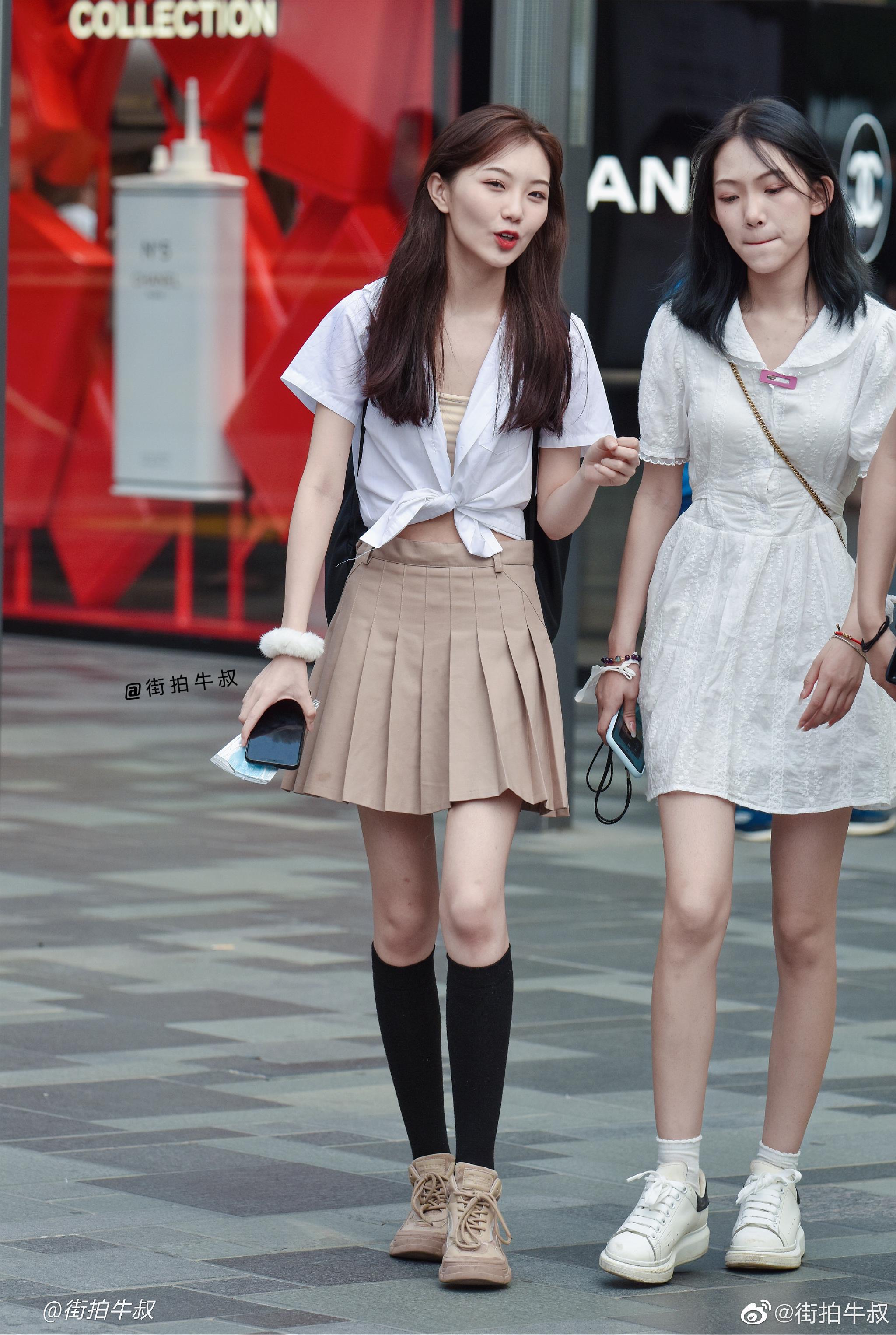 漂亮的百褶裙和公主裙,学院风美少女_高清图集_新浪网