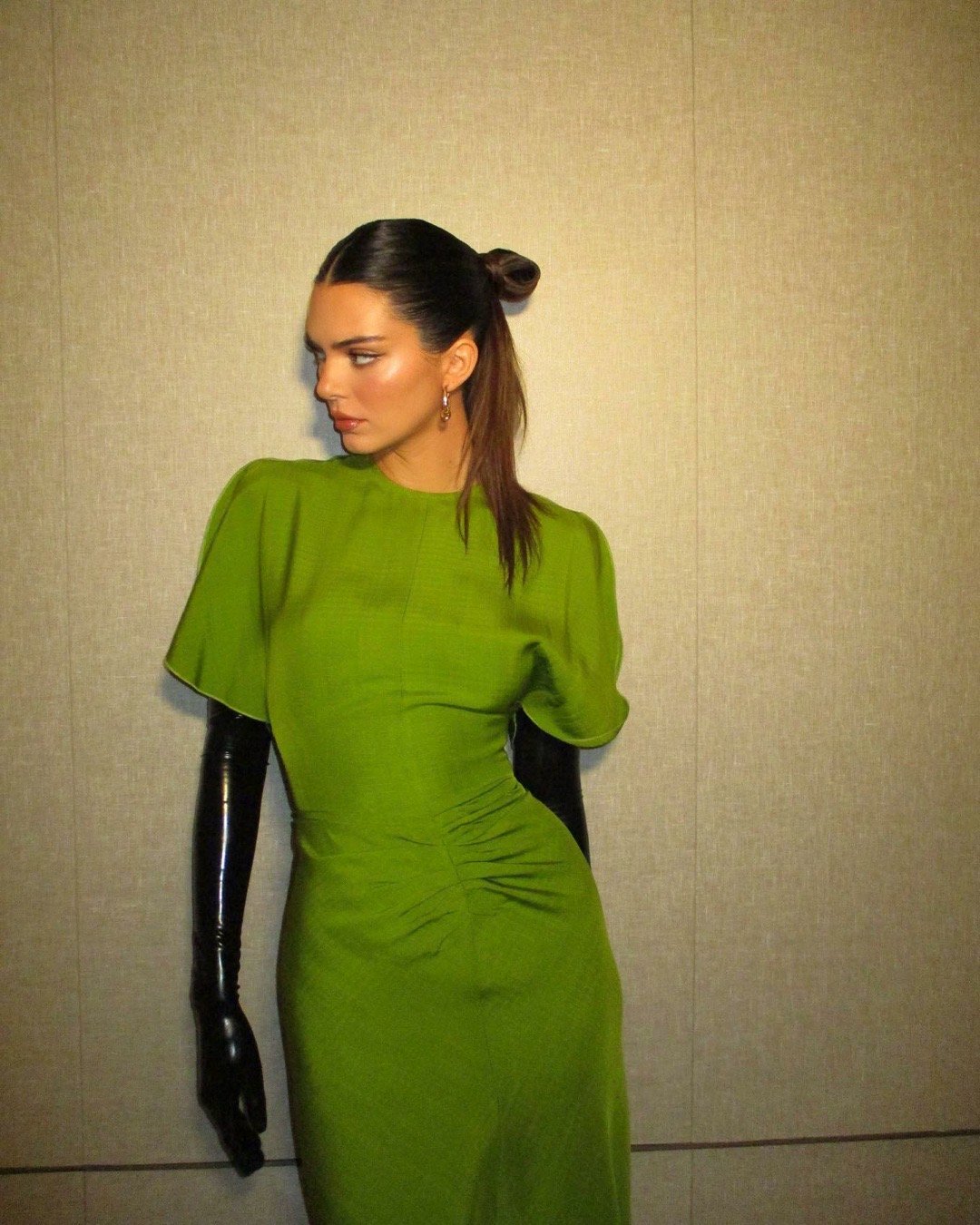 肯豆kendall jenner 出席活动的最新美照……__财经头条