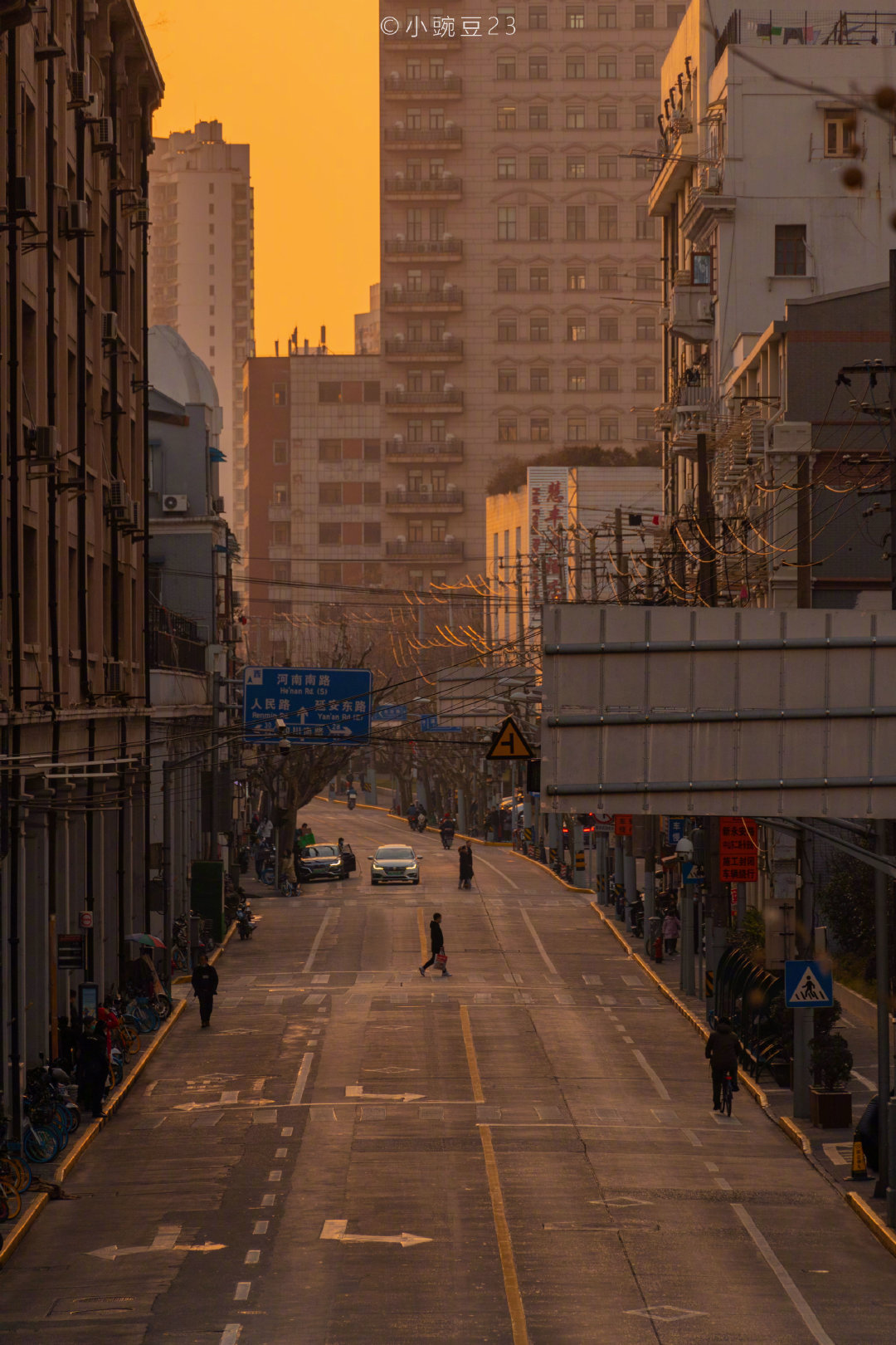 夕阳西下,城市的街头,宁静温柔_高清图集_新浪网