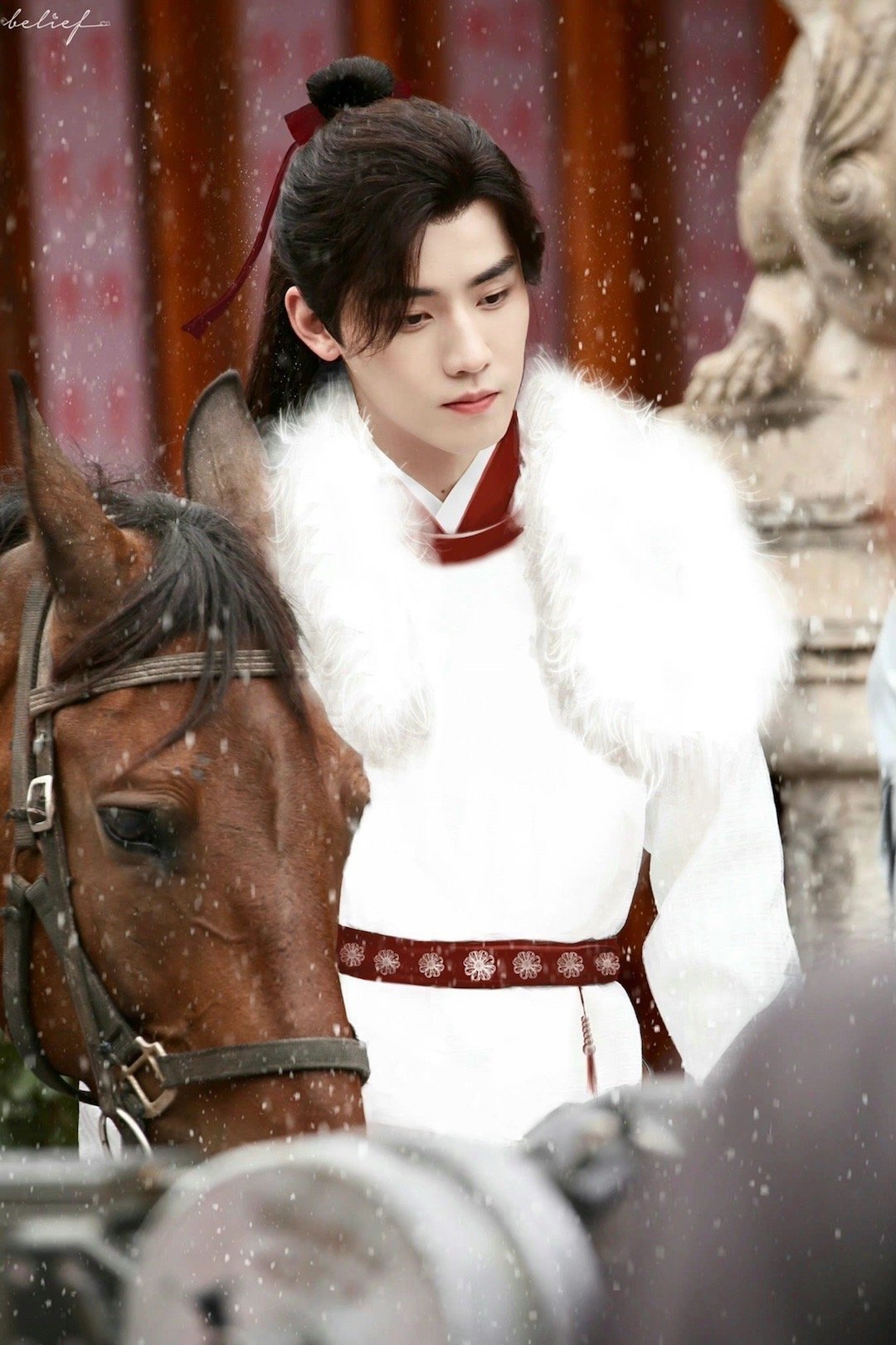 任豪古装真的好优越啊,翩翩公子气质绝了!__财经头条