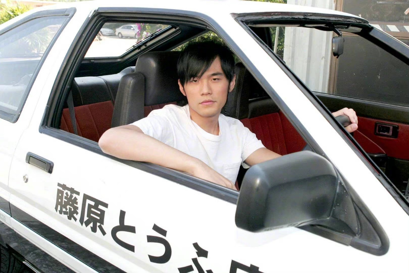 周杰伦高颜值老照片,铁粉们爱吗!