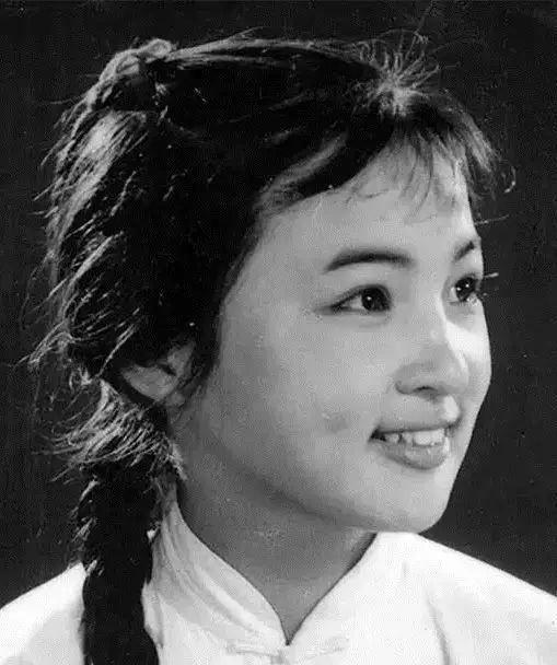 演员张蕾,主持人张蕾,两个张蕾都是人间绝色,有才华有美貌