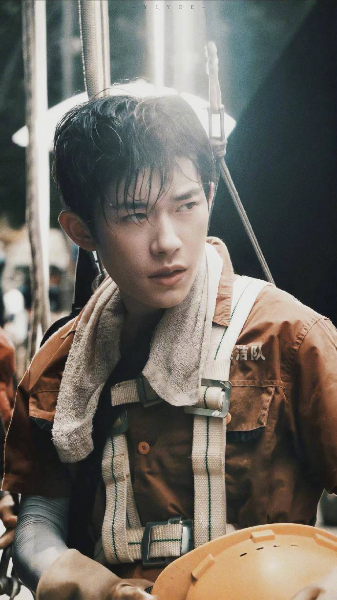 文牧野搭档易烊千玺，《奇迹·笨小孩》能否再次上演“奇迹”?休闲区蓝鸢梦想 - Www.slyday.coM