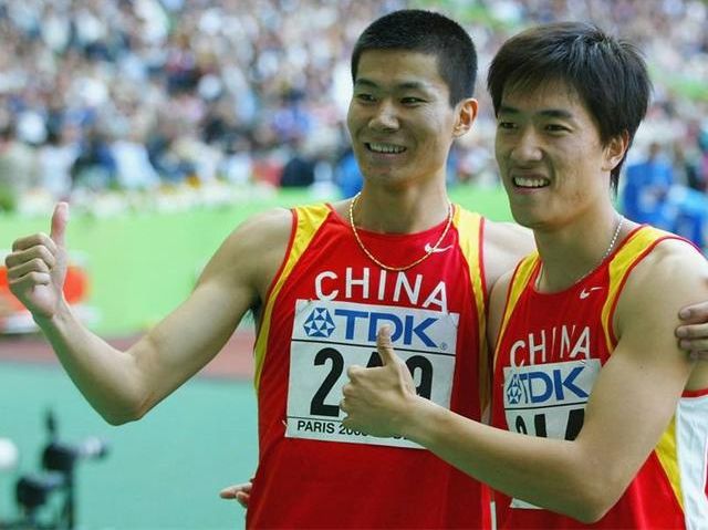 110米栏"千年老二",退役后成教练娶娇妻,称和刘翔没有交集!