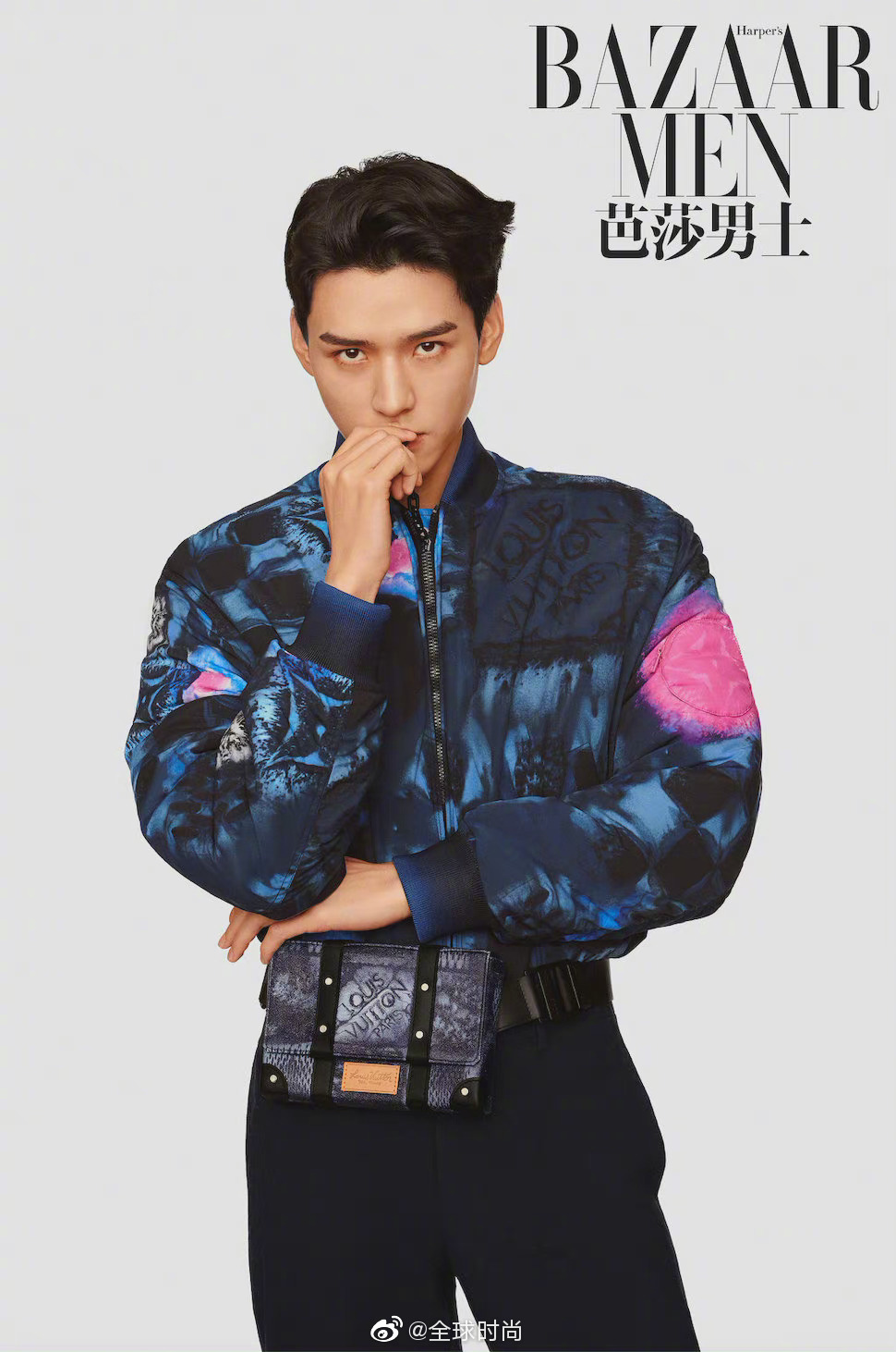 龚俊×时尚芭莎 芭莎男士七月刊封面中龚俊身穿lv服饰