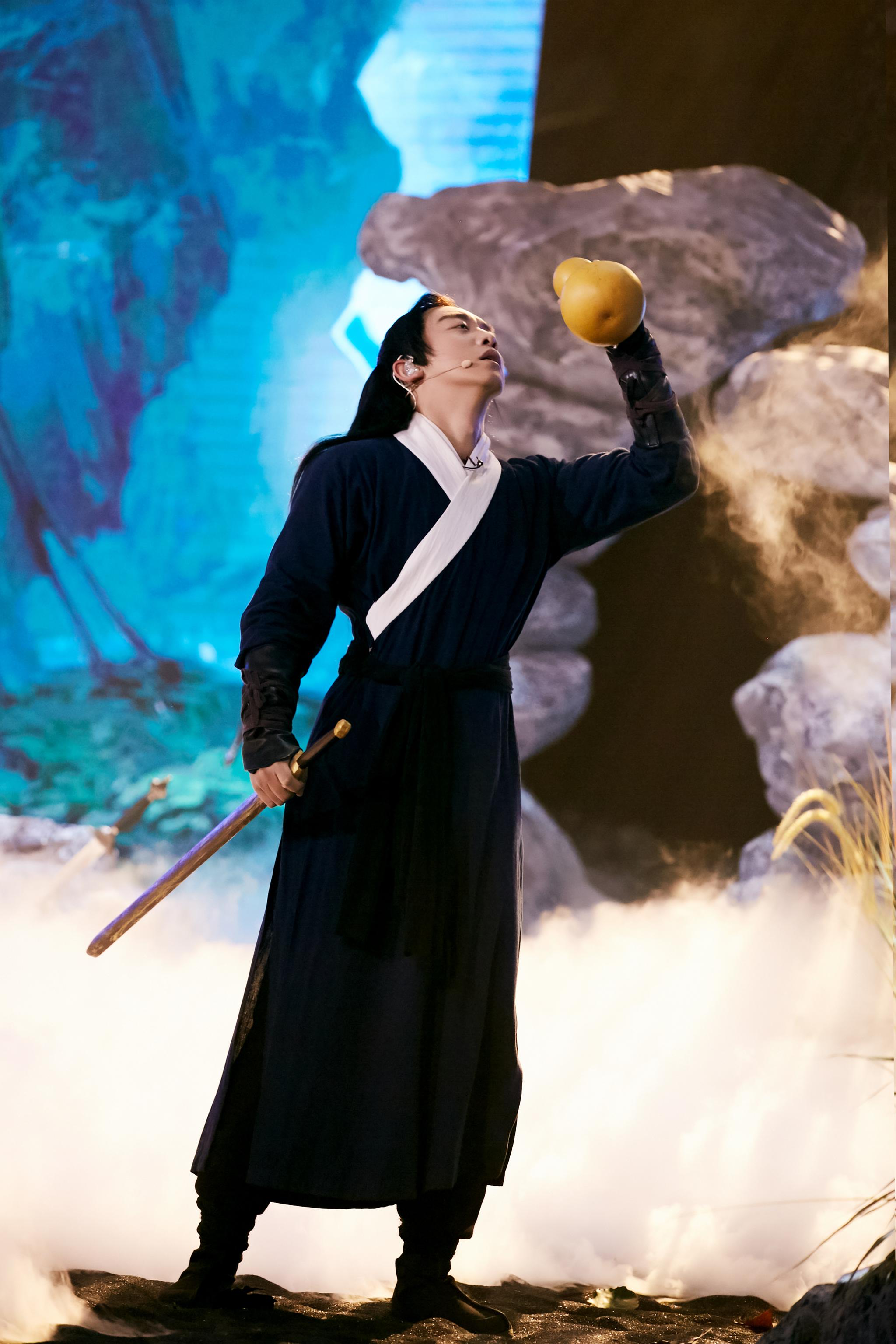 醉意潦倒饮一壶忧愁酒,把酒问剑,无惧心魔,弹指间刀光剑影_高清图集