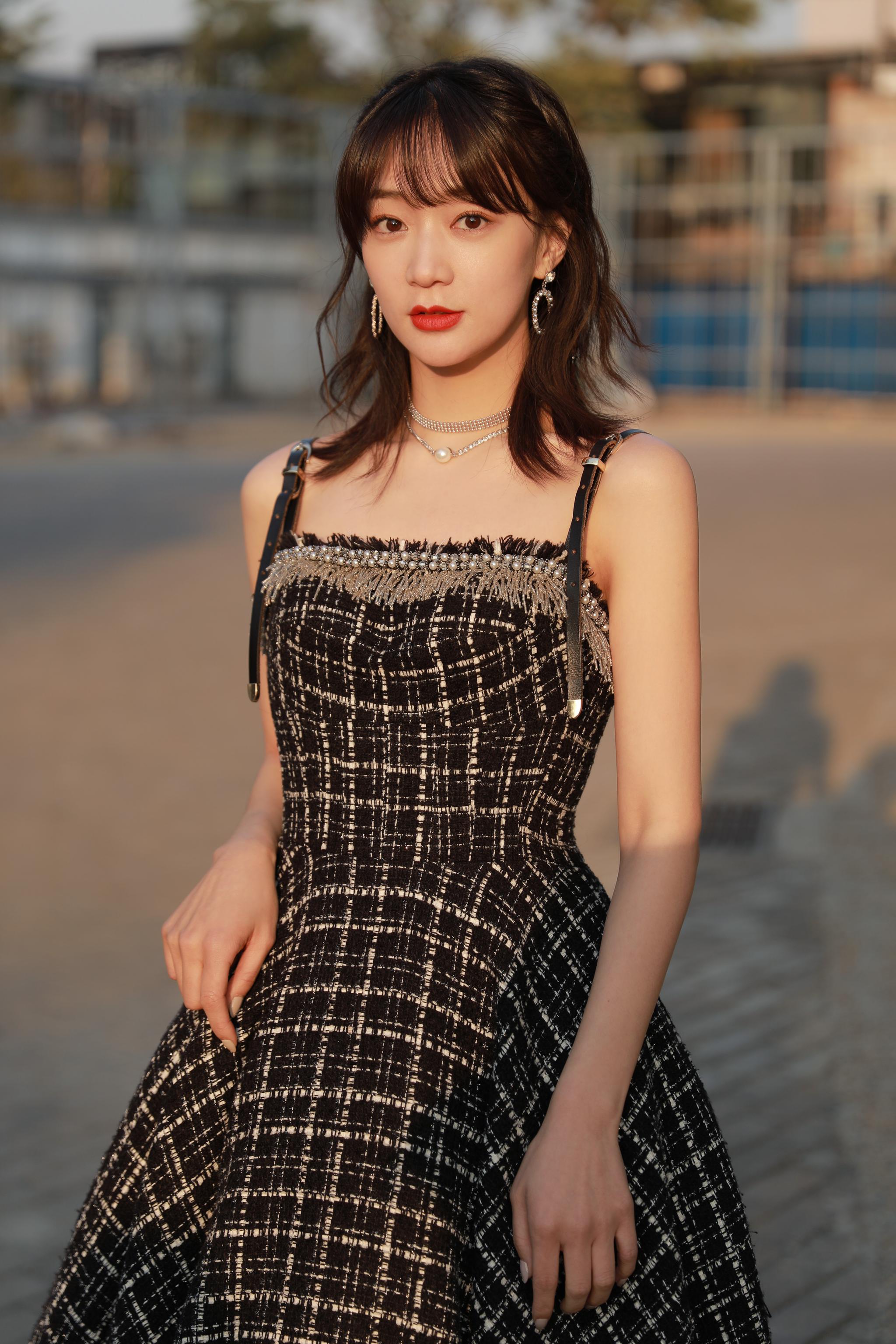 受邀出席ss2021天玺『燃』中国礼服大秀……|陈诗敏_新浪新闻