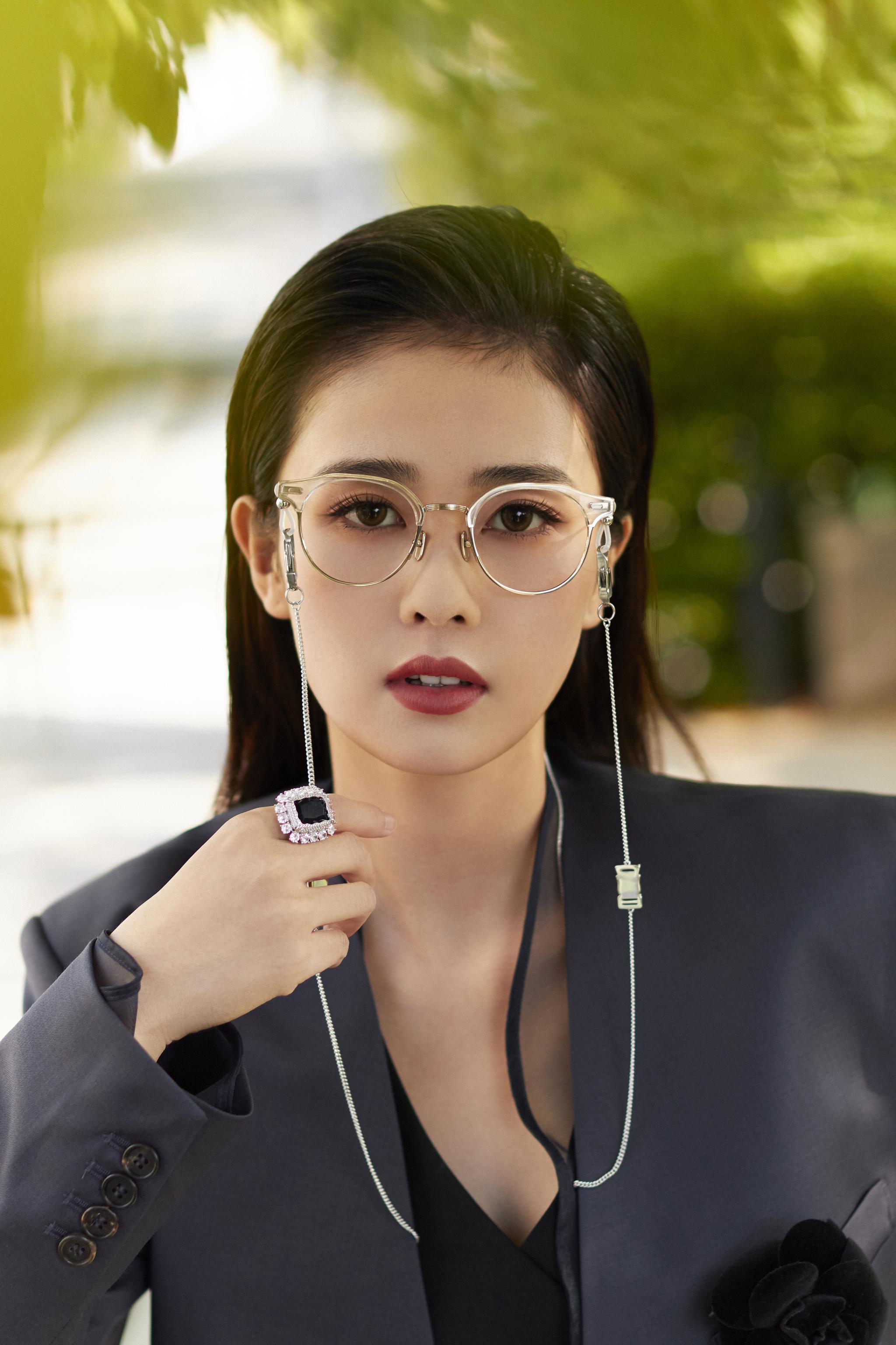 欢娱影视演员白鹿my今日出席gq灵感之夜