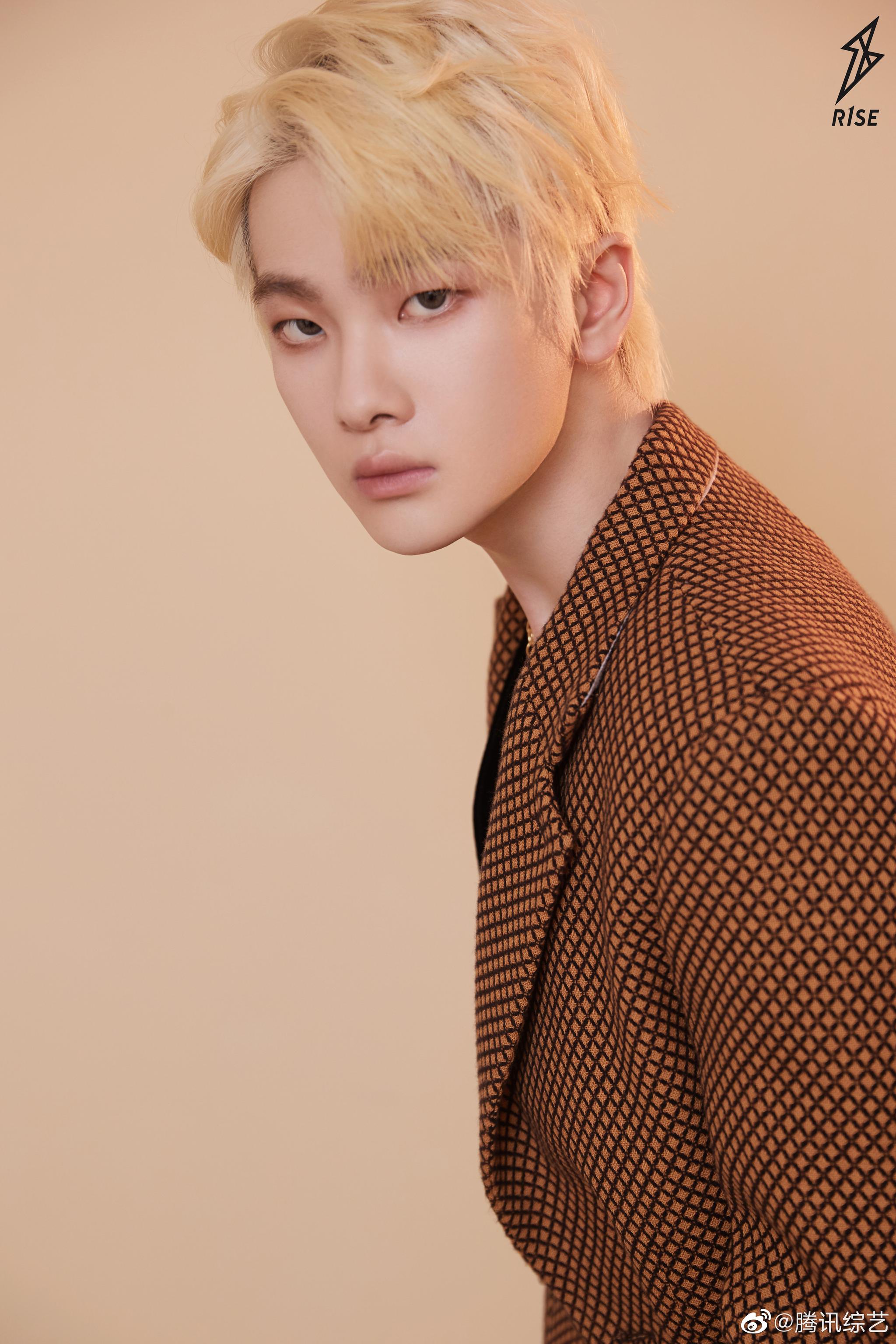 732021发起人团成员r1se周震南来啦