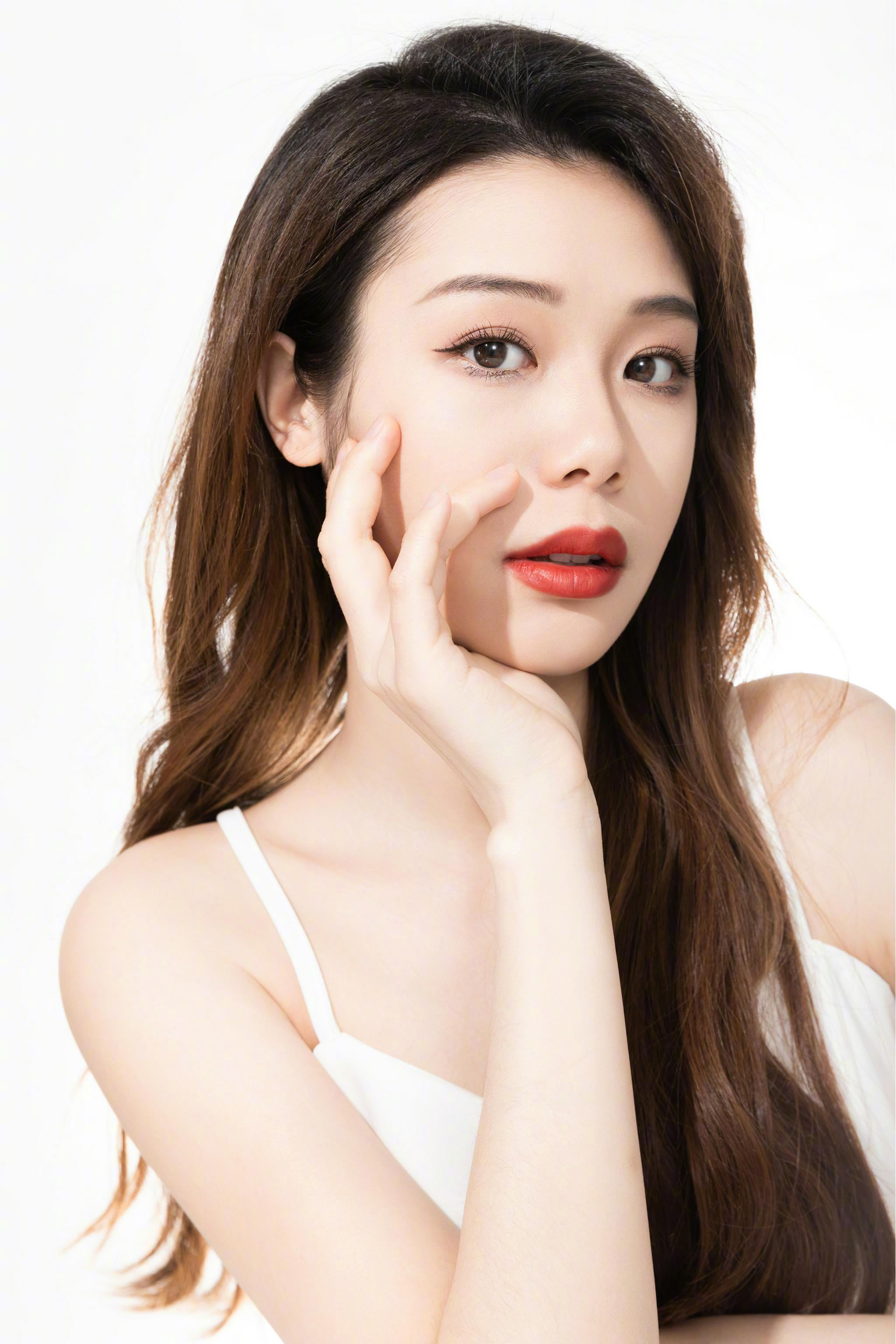 gucci 25米开理红……
