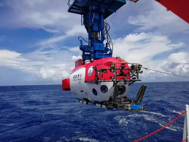 马里亚纳海沟我们来了中国万米潜水器即将出发激动