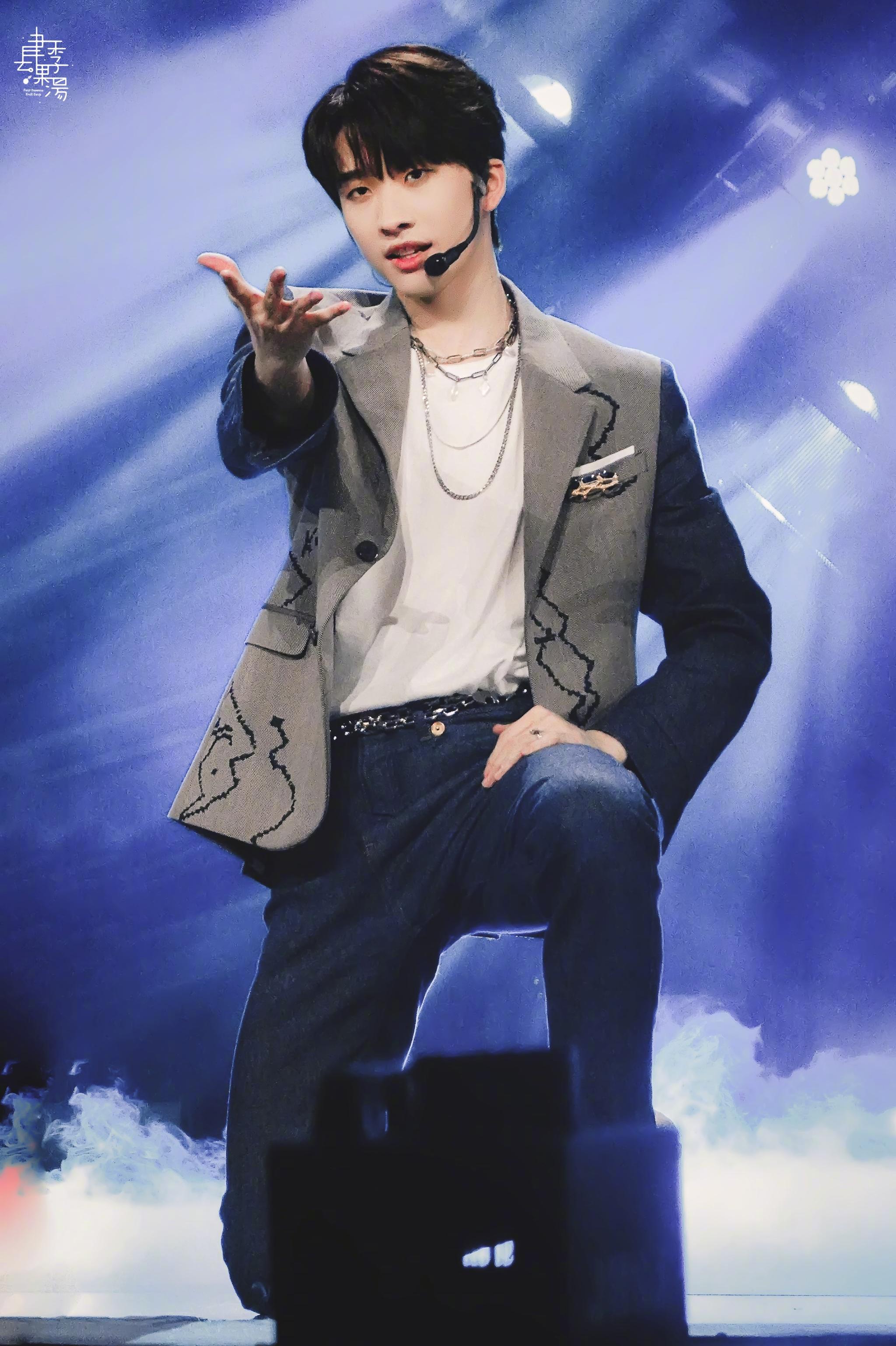 这次的连淮伟一定要出道会唱会跳的弟弟值得被更多人看见