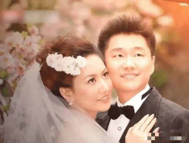 为自己举办追悼会，80后患癌女孩，与这个爱她的世界深情道别休闲区蓝鸢梦想 - Www.slyday.coM