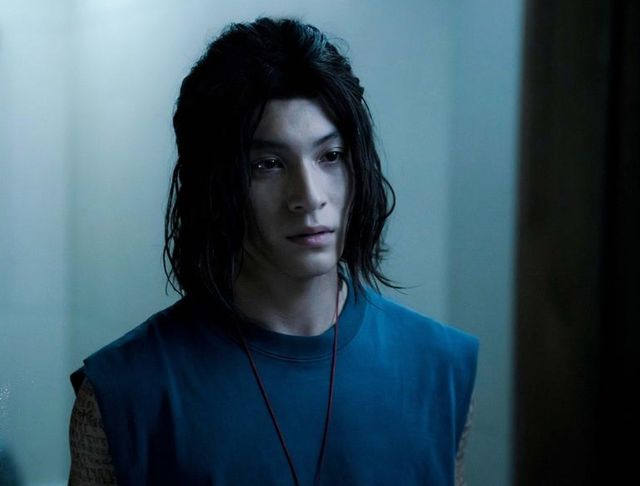 王世聪儿子王天佑,为了帮妈妈报仇,原本对父亲的爱意和尊敬也都转换为