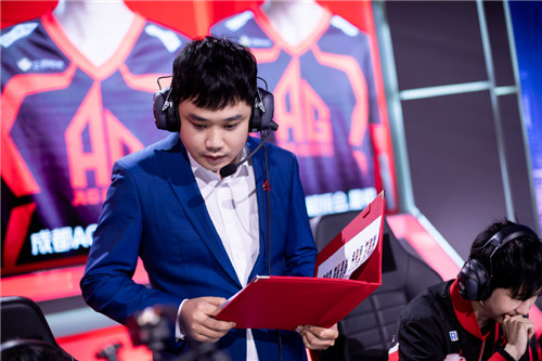 王者荣耀:ag月光深夜再发声!言语之下,疑失宠,主教练位不保