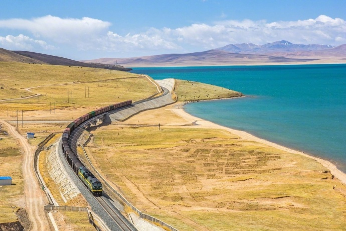 神奇的天路青藏铁路