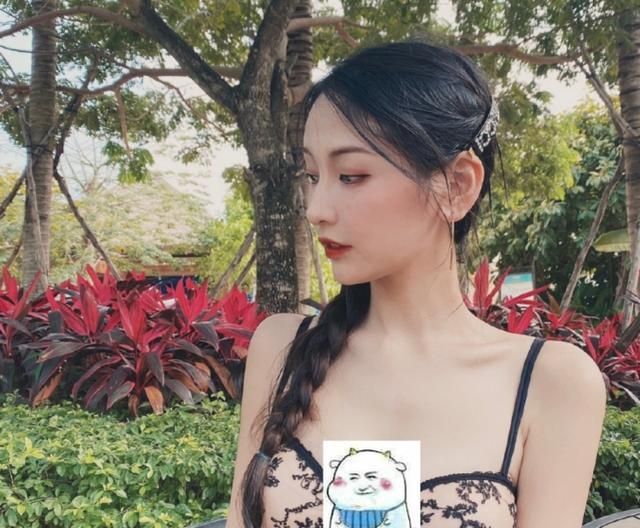 斗鱼女主播叶知秋停播,需要去治疗抑郁症