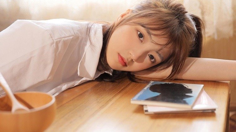 三,敢跟你发生肢体接触,这就是喜欢你的直接暗示