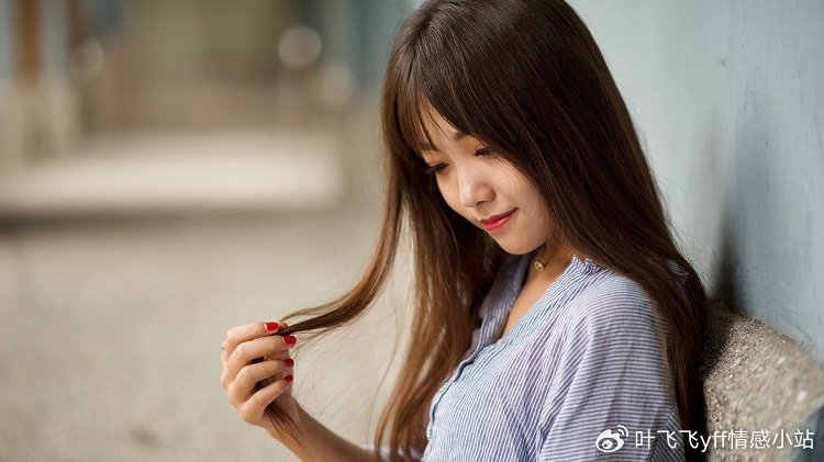 一个女人虚荣心强，大多会有的4种表现，很现实|虚荣心|精致生活|物质