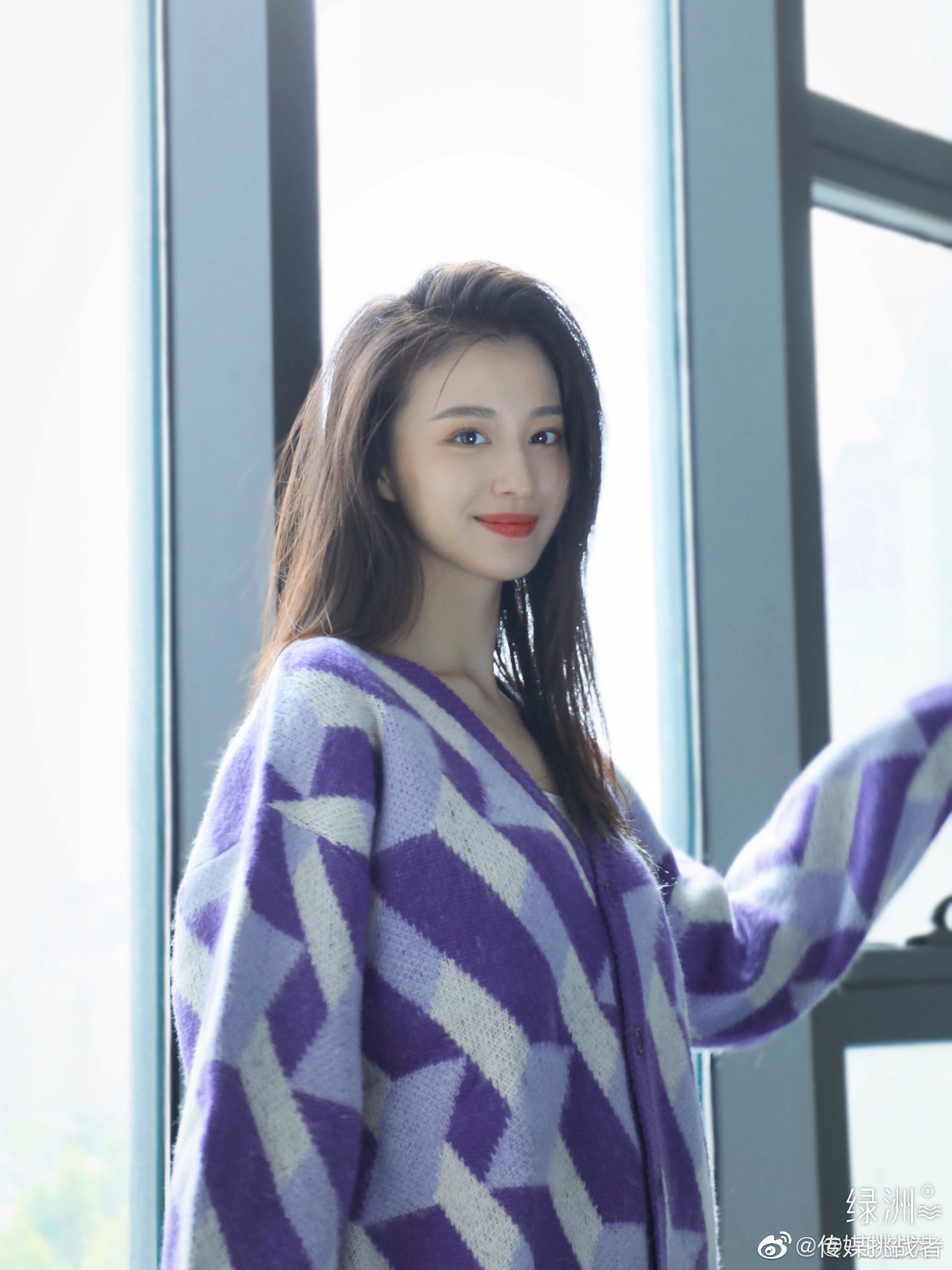 没事看看美女吧,99年演员王楚然,适合颜值控__财经头条