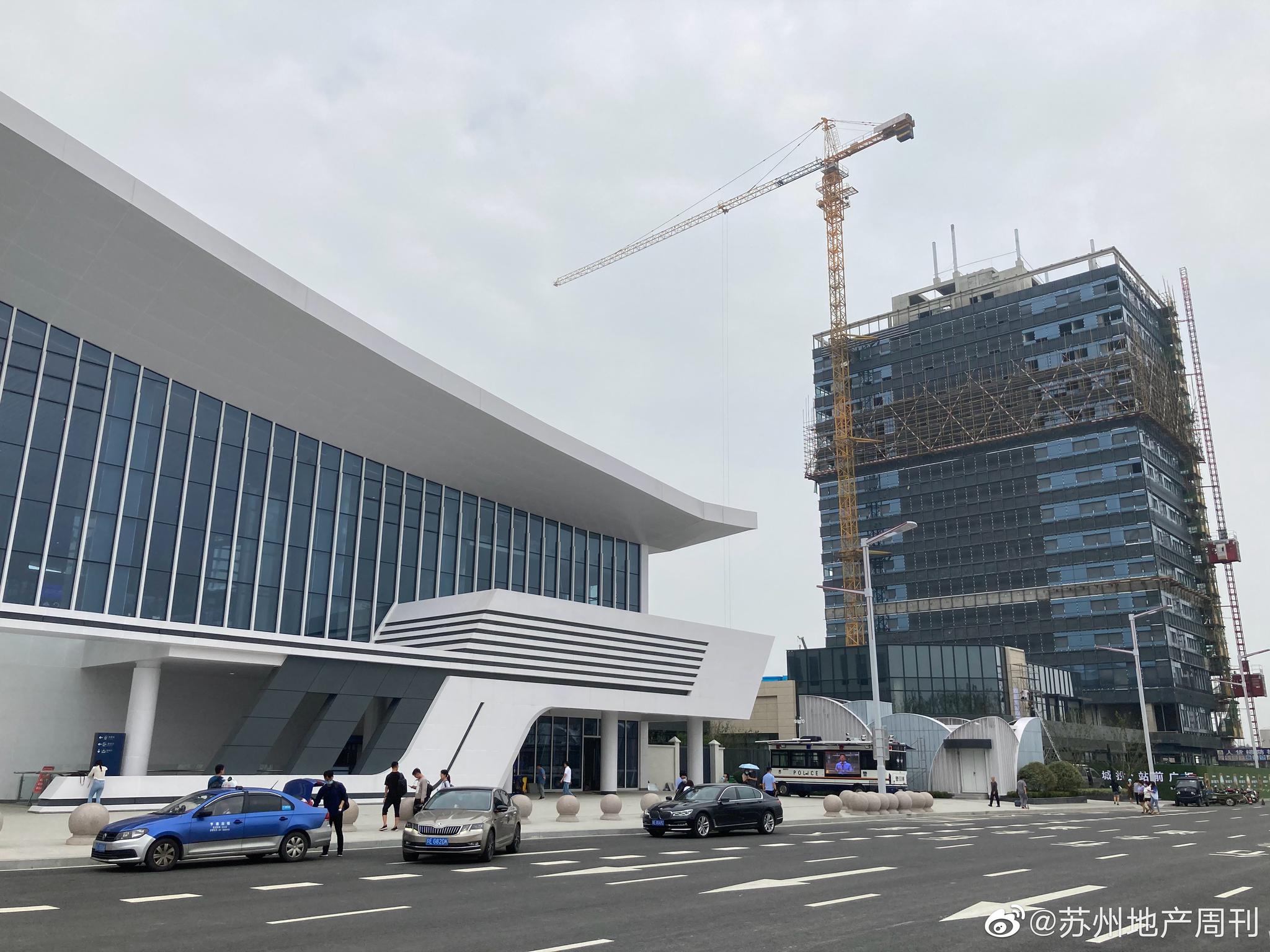 张家港高铁站,发现向上的力量.