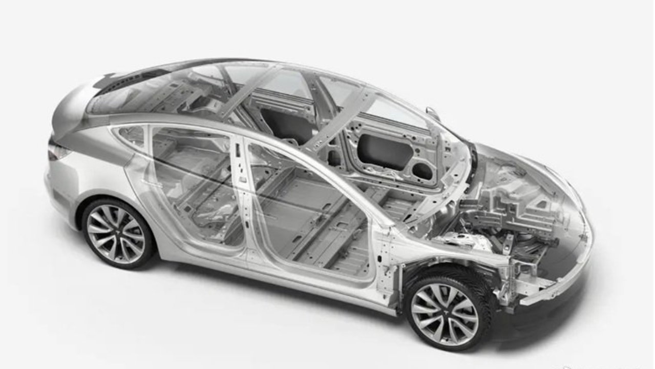 海报硬刚轻量化！特斯拉宣传部，终于聚焦技术？