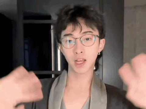 恩利对酷娃恰莉的 cos 极为相似，在线教仿妆让人受益匪浅|酷娃|恩利|造型_新浪新闻