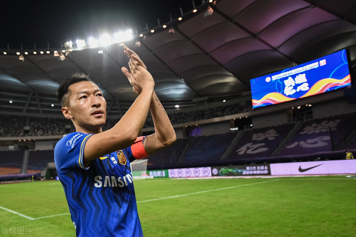 1天内连获2大好消息,连补2大短板有望再冲前四|阿德里安|申花|吴曦