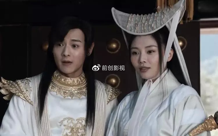 44岁刘涛与小鲜肉演姐弟恋吻上热搜,这7位女星,却30岁就演妈了休闲区蓝鸢梦想 - Www.slyday.coM 44岁刘涛与小鲜肉演姐弟恋吻上热搜,这7位女星,却30岁就演妈了休闲区蓝鸢梦想 - Www.slyday.coM