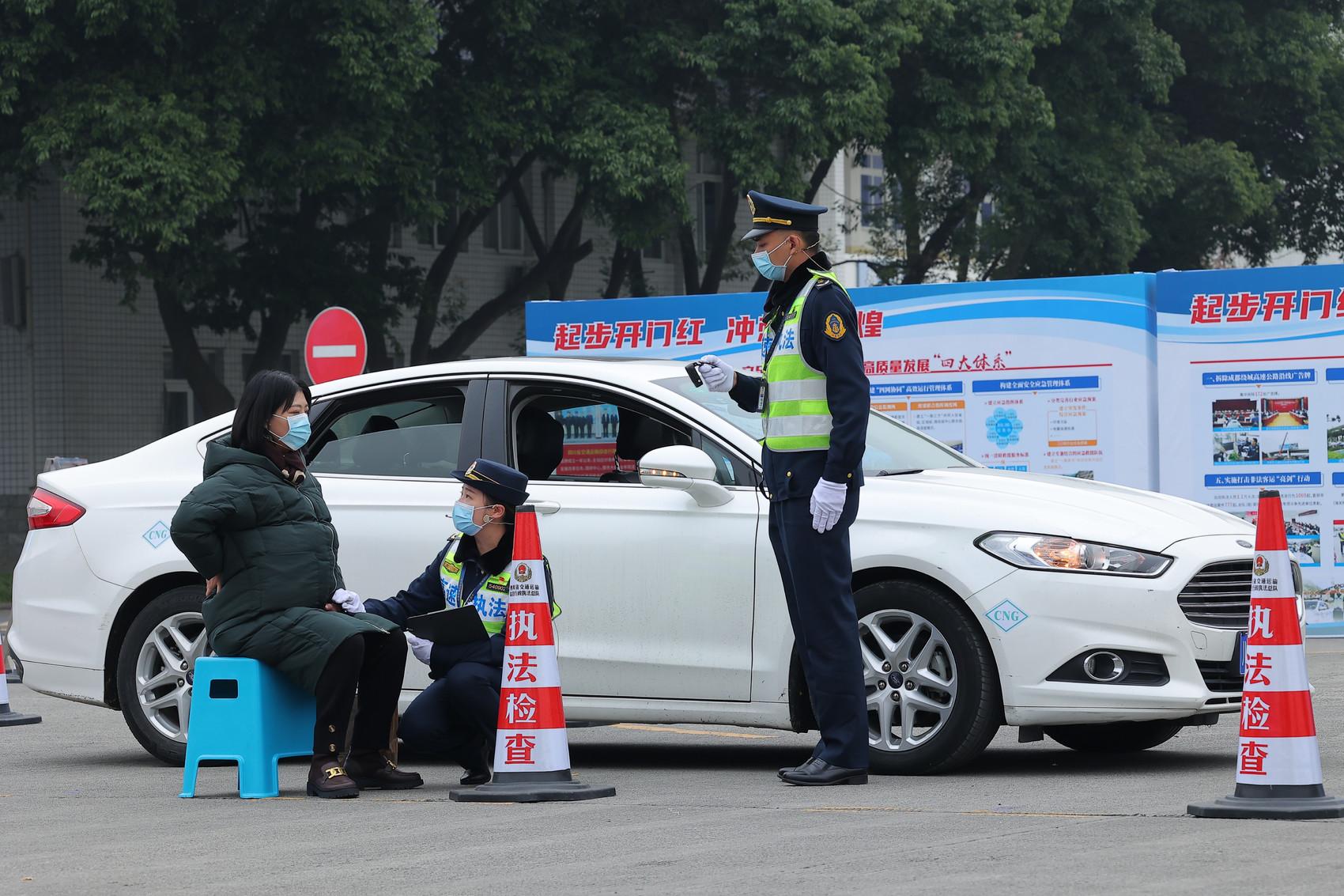 四川交通执法队伍将"上新"|队伍|交通运输|行政_新浪新闻