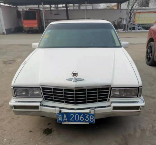 石家庄老板晒出94年买的凯迪拉克帝威93万落地今还能一把着车