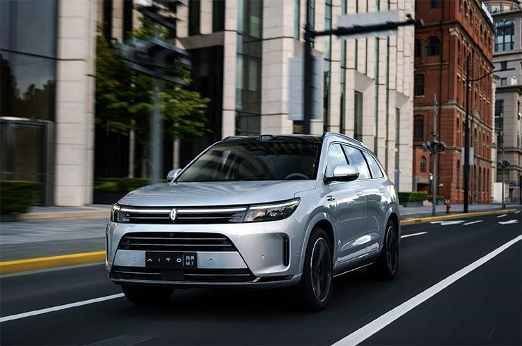 新浪汽车>手机新浪看点>自媒体>正文>2023年12月赛力斯汽车销量达