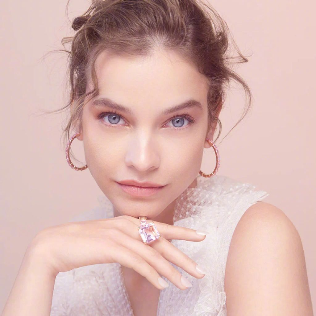 芭芭拉·帕尔文 (barbara palvin)现身洛杉矶外出购物……__财经头条
