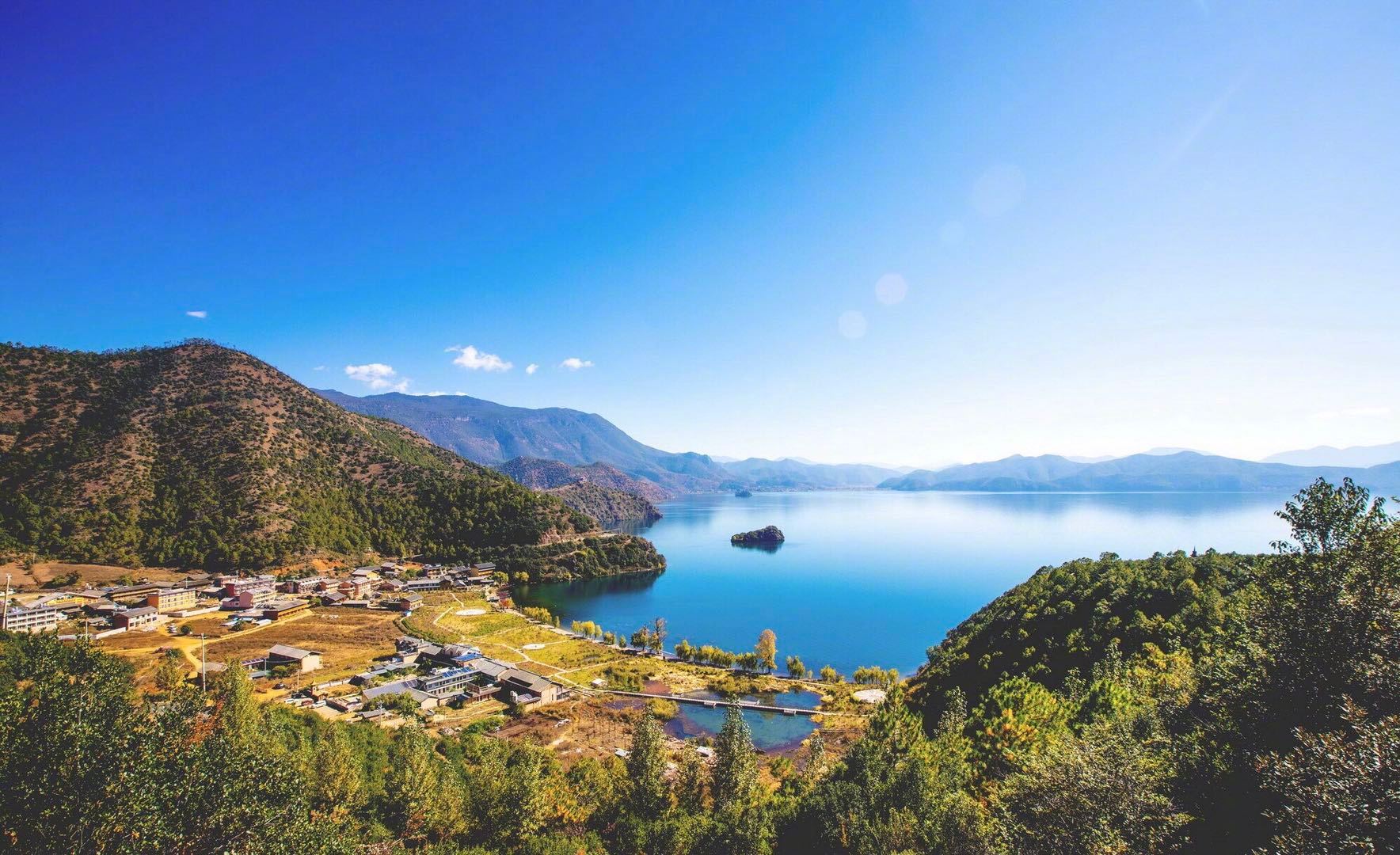 泸沽湖川滇两省界湖为云南四川共有