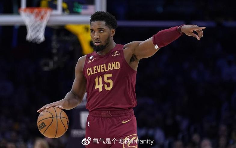 替补奇兵米尔顿替补登场狂飙五记三分成奇兵改变比赛走势