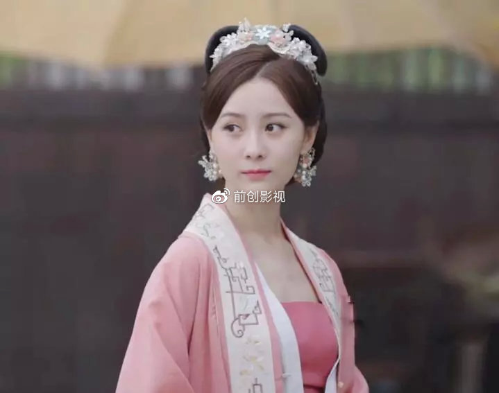 44岁刘涛与小鲜肉演姐弟恋吻上热搜,这7位女星,却30岁就演妈了休闲区蓝鸢梦想 - Www.slyday.coM 44岁刘涛与小鲜肉演姐弟恋吻上热搜,这7位女星,却30岁就演妈了休闲区蓝鸢梦想 - Www.slyday.coM