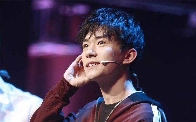 电影《世间有她》既不叫好又不叫座，易烊千玺应该背锅吗休闲区蓝鸢梦想 - Www.slyday.coM