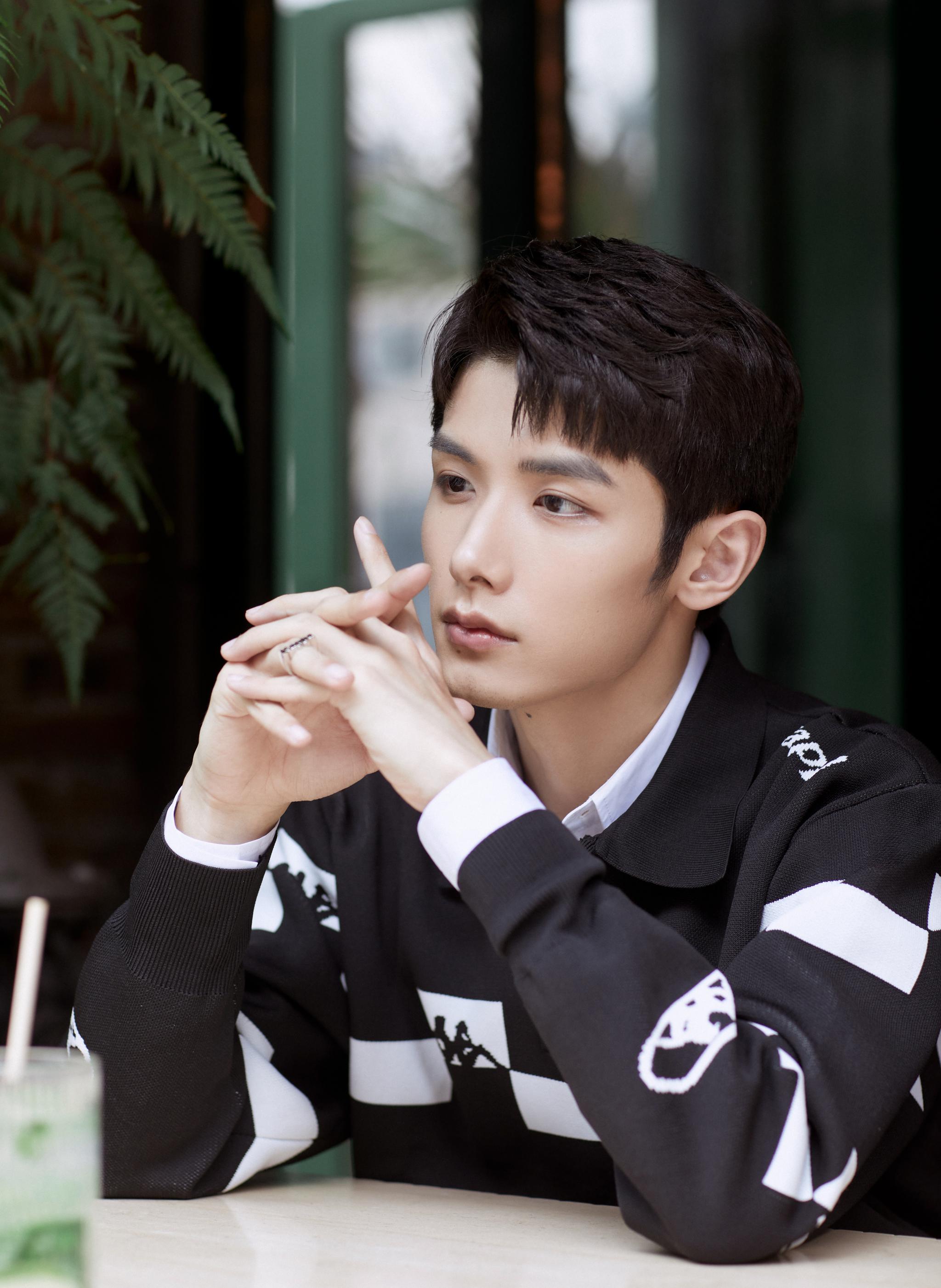 欢娱影视演员赵弈钦出席kappa运动时装中国首秀