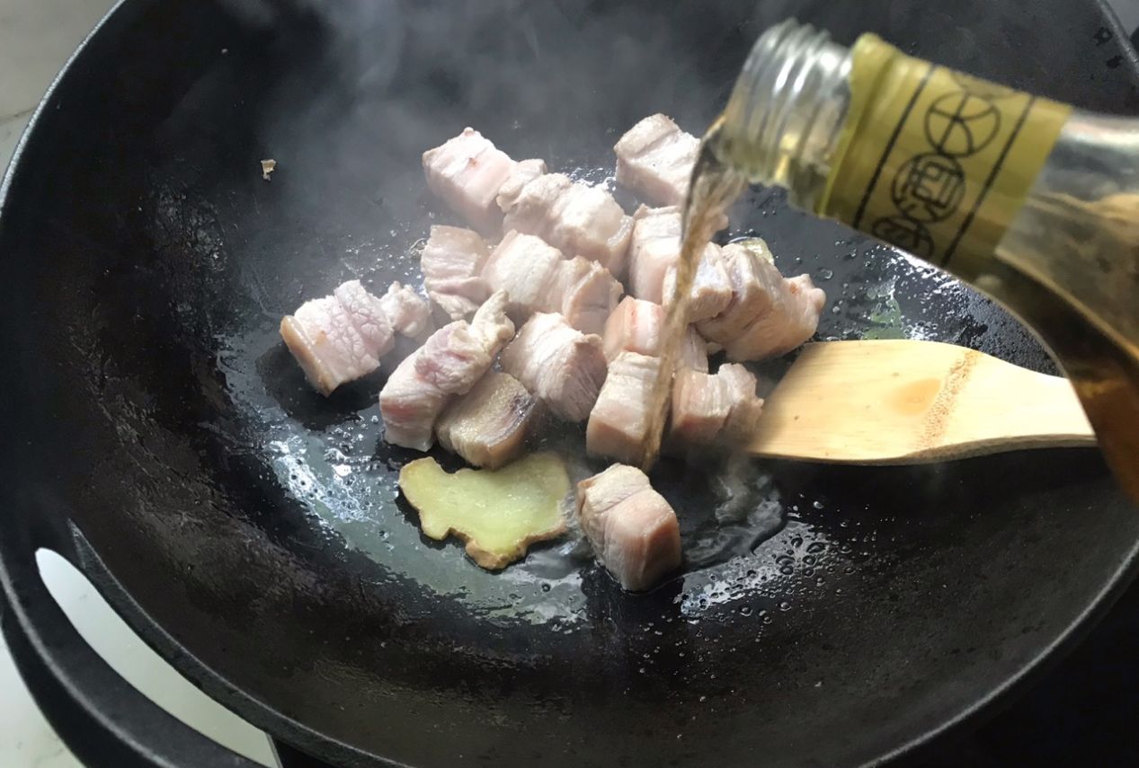 家常自制红烧肉，做法一点不难，入口软嫩鲜香，太解馋了休闲区蓝鸢梦想 - Www.slyday.coM