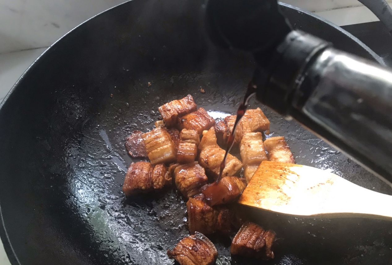 家常自制红烧肉，做法一点不难，入口软嫩鲜香，太解馋了休闲区蓝鸢梦想 - Www.slyday.coM