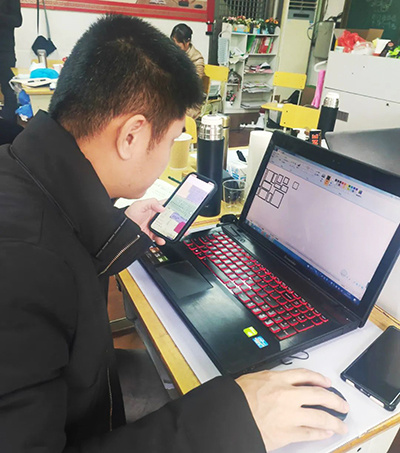 开得了锁、画得了图、送得了米、跑得了腿，原来你是这样的政法君！休闲区蓝鸢梦想 - Www.slyday.coM