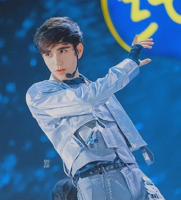 和马退赛后,又被传赞多退赛,两位实力选手揭开“皇族”的遮羞布休闲区蓝鸢梦想 - Www.slyday.coM