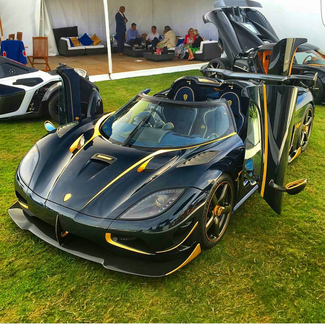 科尼塞克agera rs naraya with gold leaf