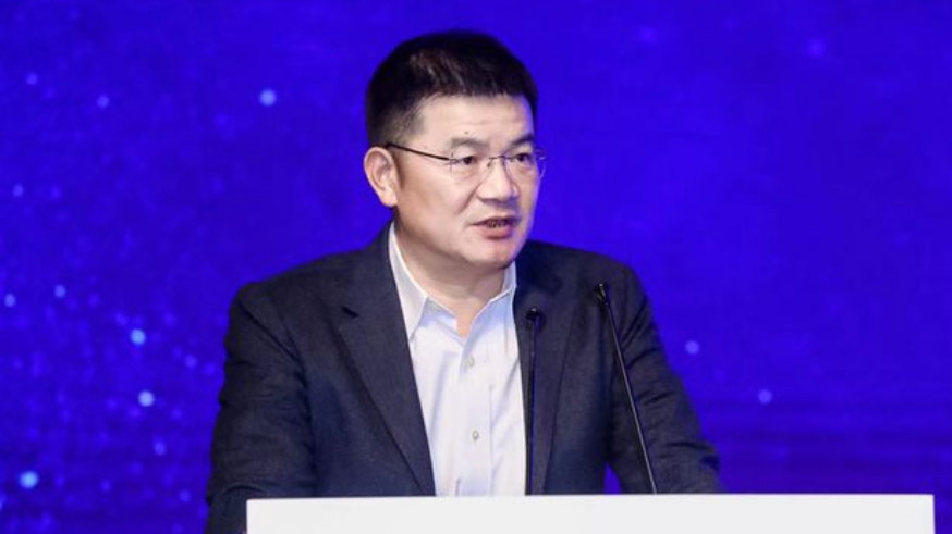 接棒吴冰，王骏履新！|上汽集团|华域汽车|吴冰_新浪新闻