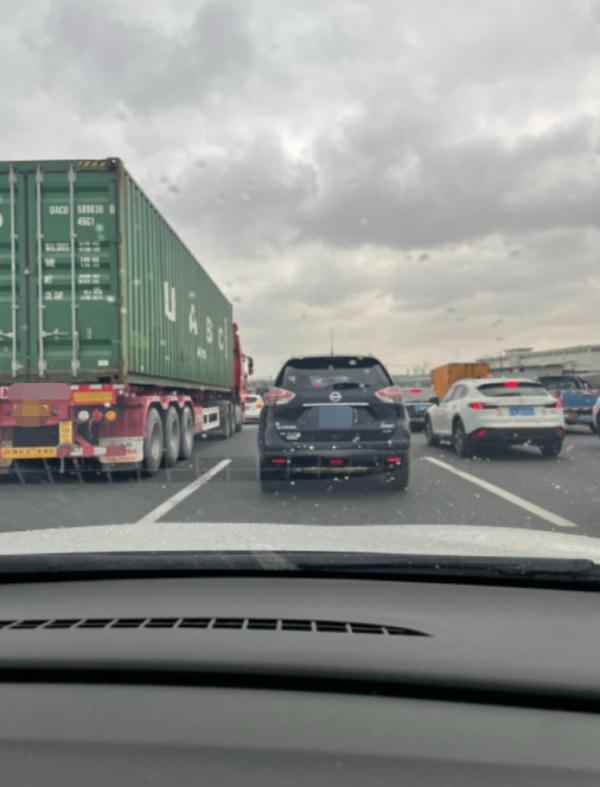 上海下雪啦！你看到没？气温仍在下降中，后天最低休闲区蓝鸢梦想 - Www.slyday.coM