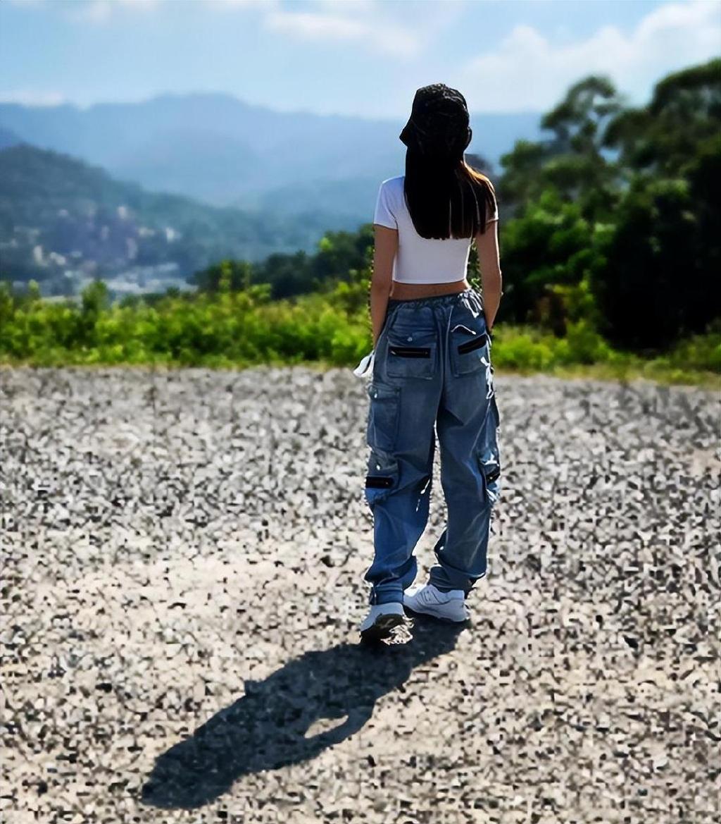 林志颖老婆否认怀孕后晒近照,穿辣妹装秀细腰,不像生过三个孩子__财经