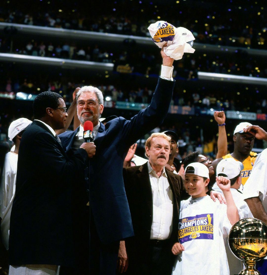 21年前的今天,禅师成为湖人主教练!