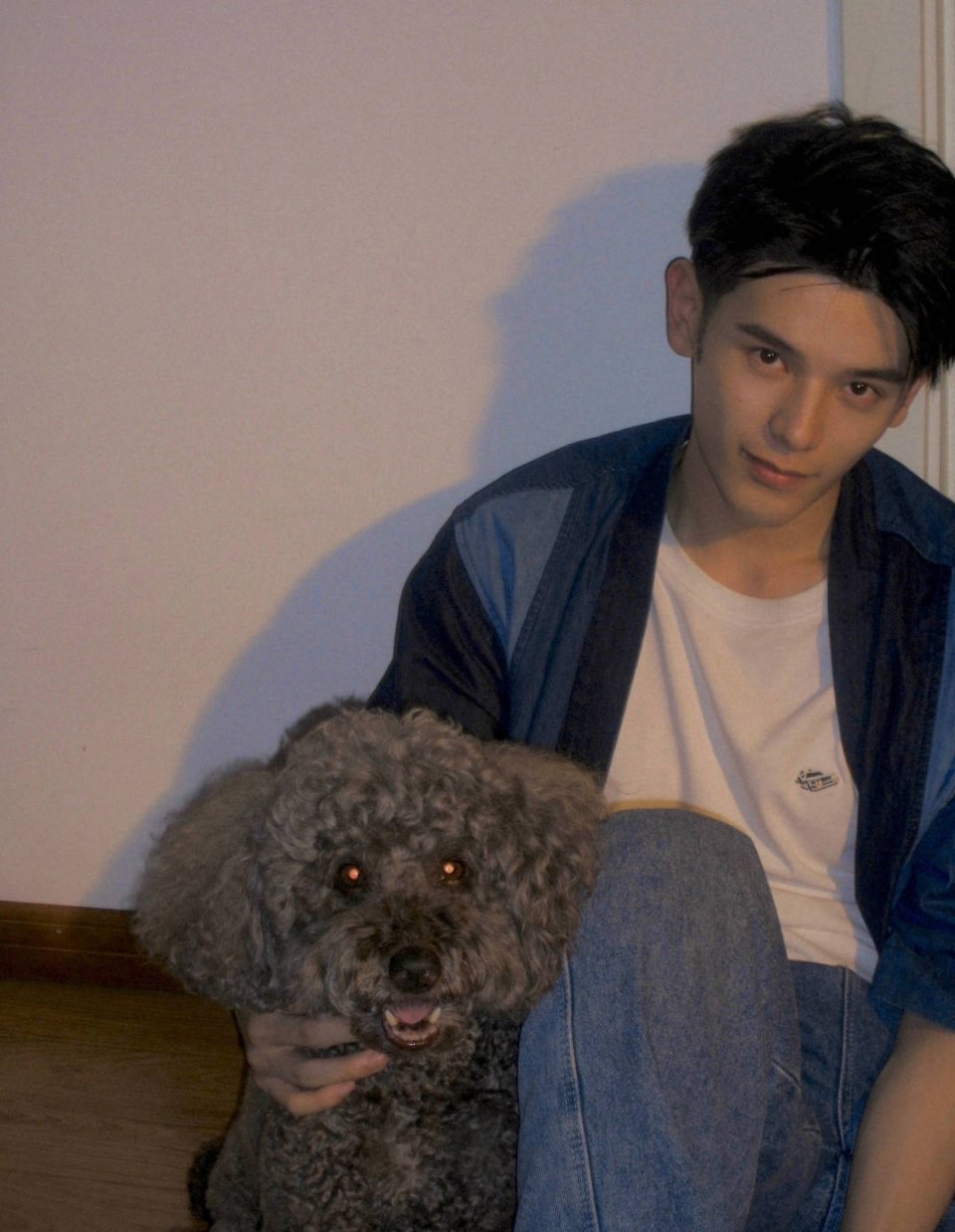 姚弛今日发行新单曲校园生存指南