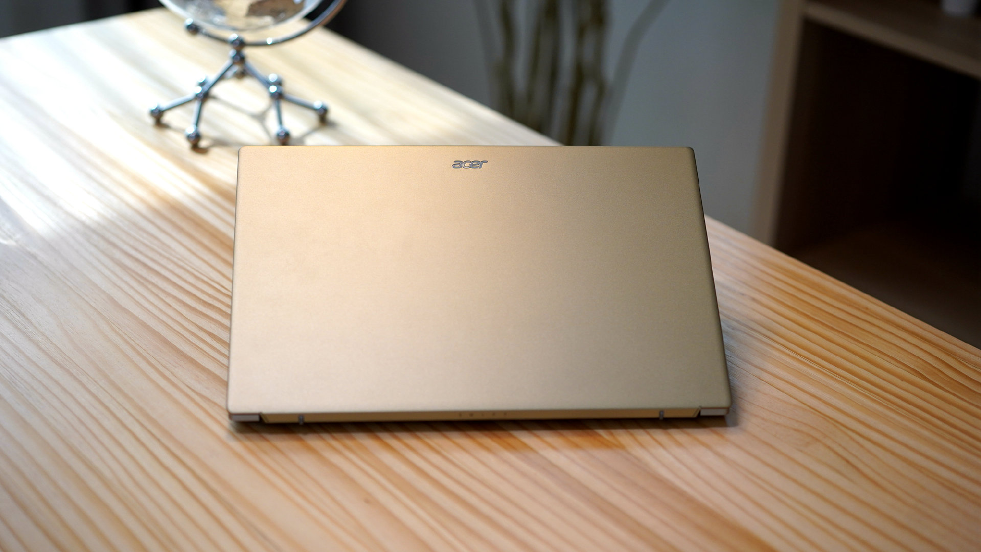 宏碁非凡s3:大胆配色赛博黄,一整个爱住了!|赛博|宏碁|性能_新浪新闻